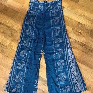 Elephant printed pant with side flap